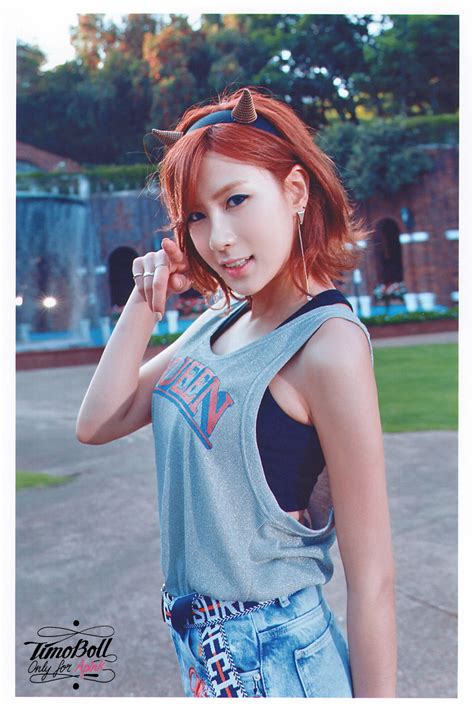 onehallyu (@onehallyu) .